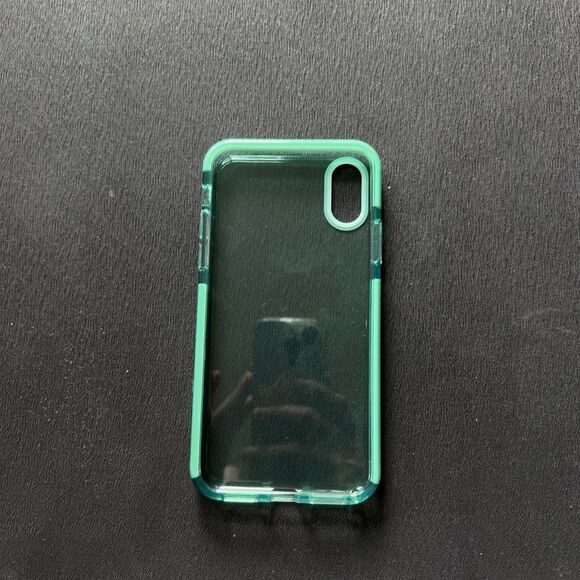 Green Transparent Iphone XS case - Picture 5 of 6